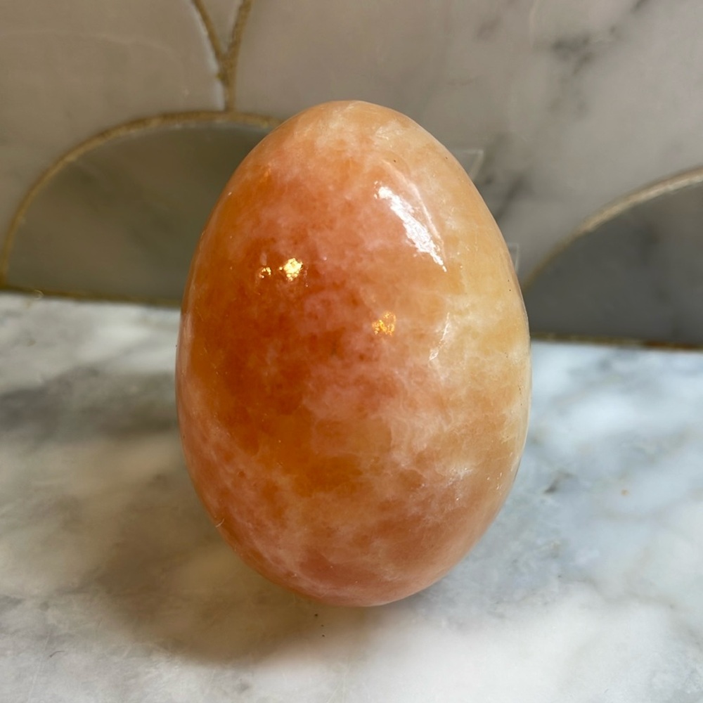 Vtg pink orange alabaster marble stone egg. 3” tall; 1-3/4” wide; 150grams